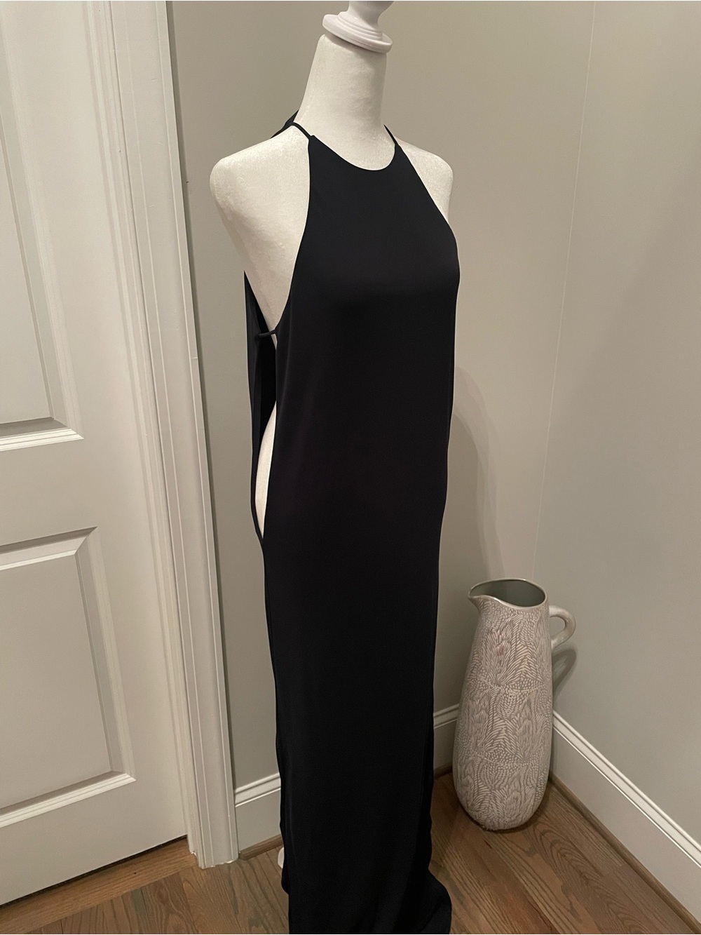 KHY Women's Black Keyhole Gown - Picture 4 of 10